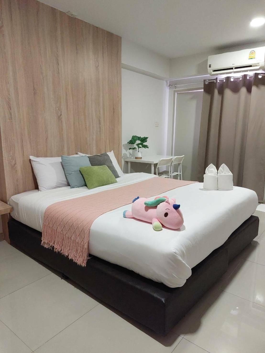 88 Living Aparthotel Bangkok Bagian luar foto