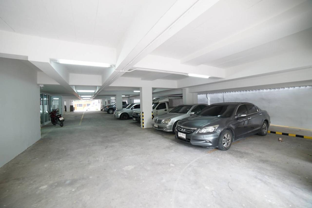 88 Living Aparthotel Bangkok Bagian luar foto